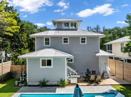 FL(SG) - Good Times and Tan Lines - 27 Dalton Dr